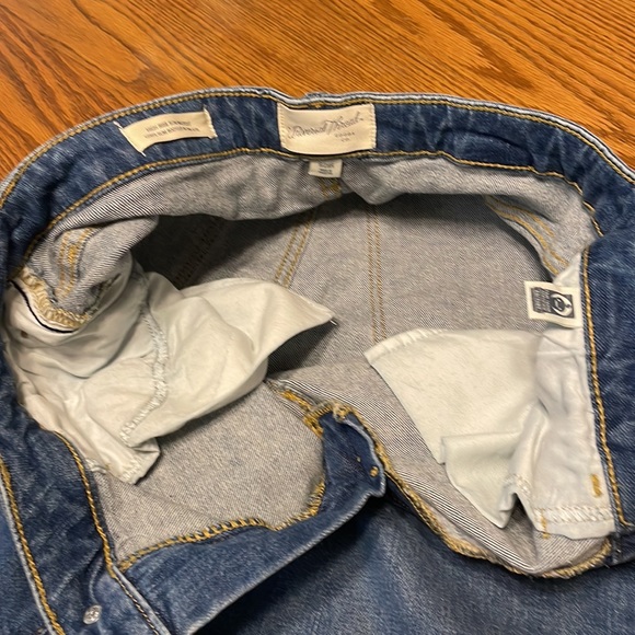 High-Rise Slim Boot Cut Jeans - Picture 4 of 5